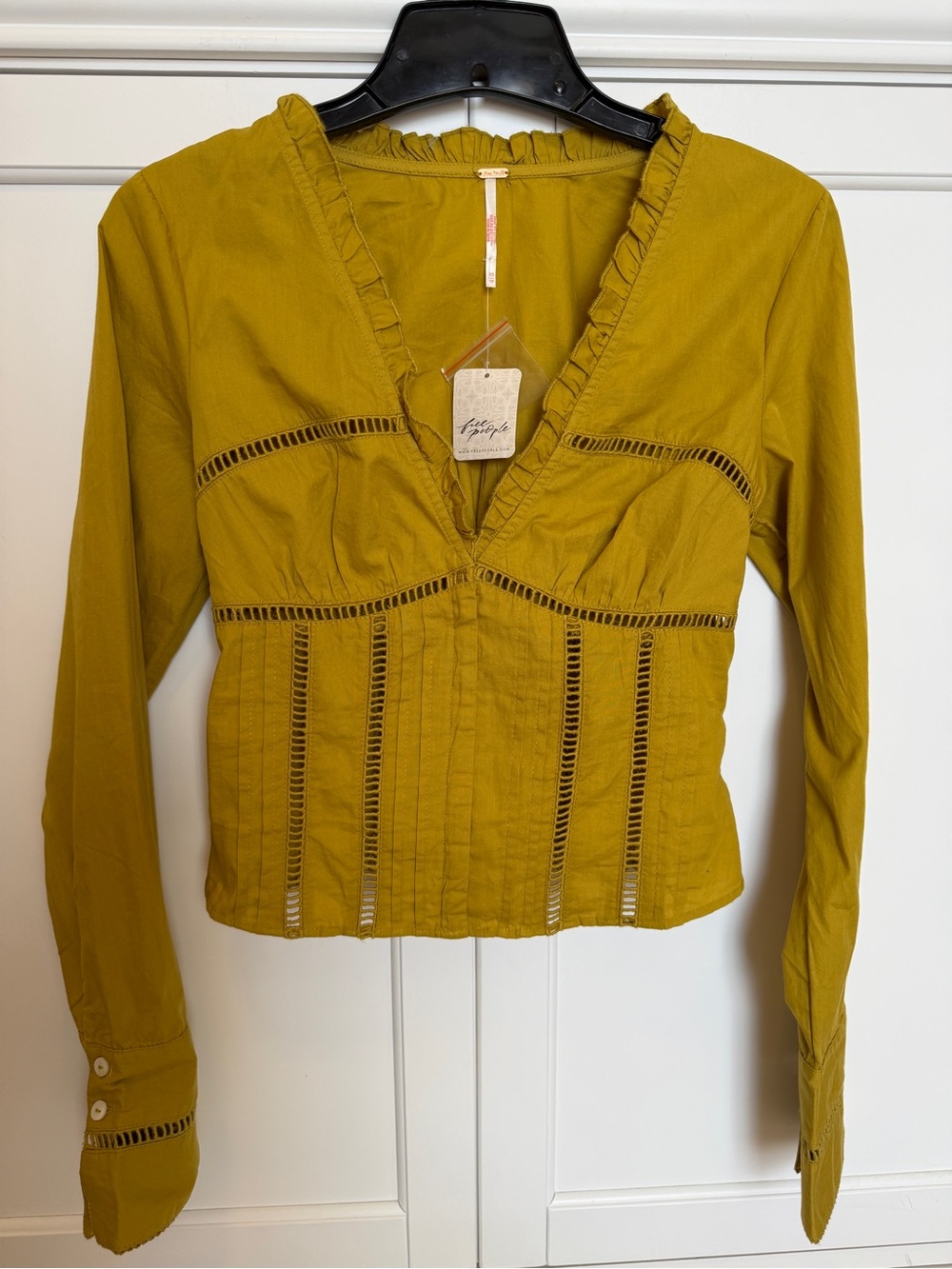 Free People Olive Mustard V-Neck Eyelet Blouse NWT XS